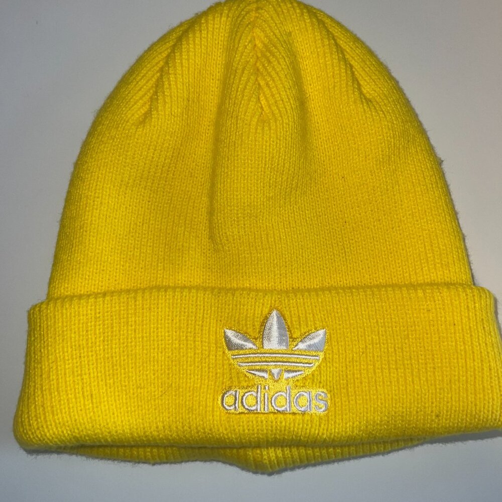yellow cuffed adidas beanie - Picture 3 of 4